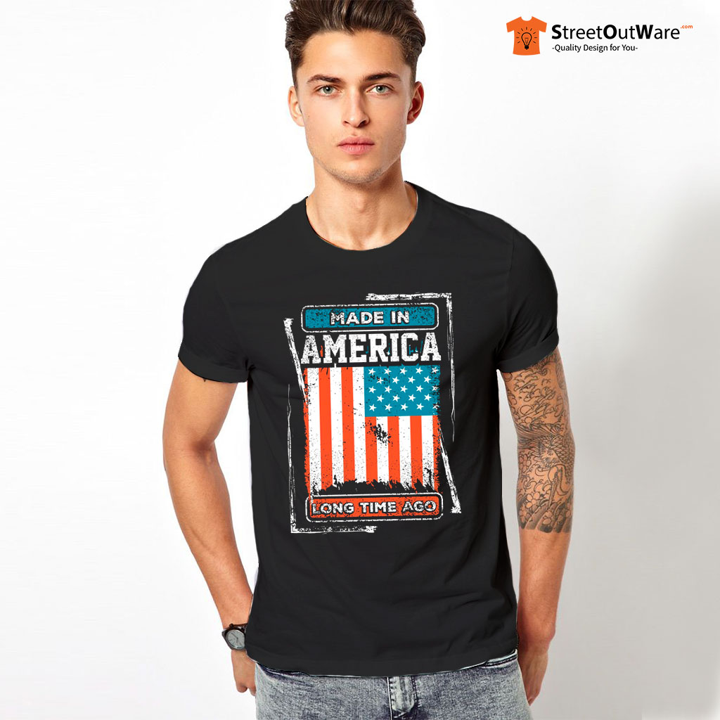 United States of America Flag Born Distressed Novelty Gift Slim Fit T-Shirt